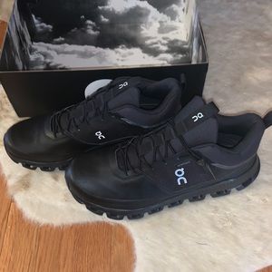 ON running waterproof shoes